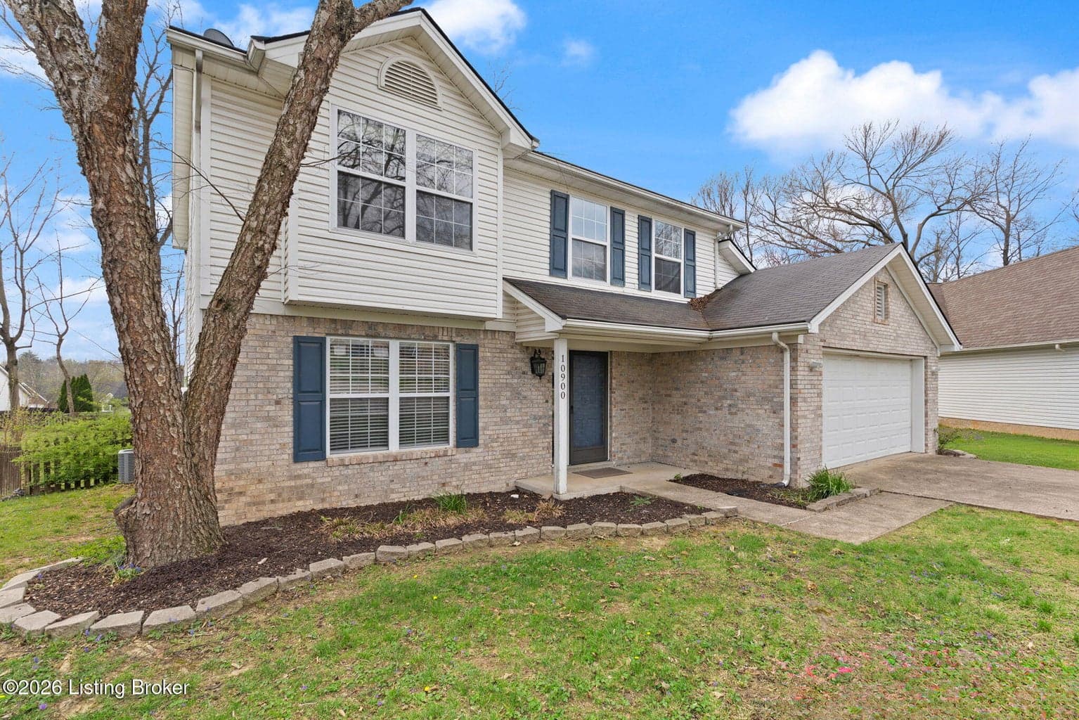 10900 Nagel Ct, Louisville - photo 1 of 45