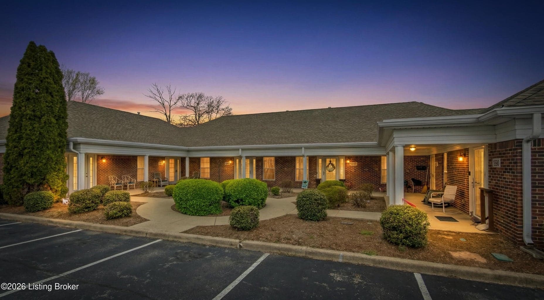 8204 Delta Cir, Louisville - photo 1 of 30