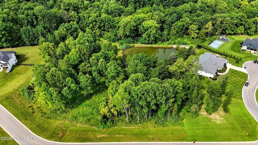 5504 Farmhouse Dr, Crestwood - photo 3 of 5