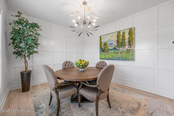 14101 Kings Chapel Way, Louisville - photo 4 of 26