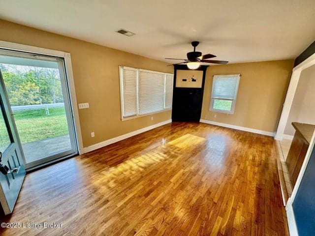 6374 Mackville Rd, Springfield - photo 3 of 25