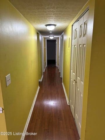 7008 Wildwood Cir, Louisville - photo 4 of 14