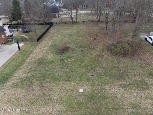 7202 Star Barn Ln, Crestwood - photo 5 of 12