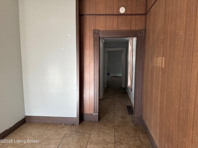 2703 Hale Ave, Louisville - photo 3 of 11