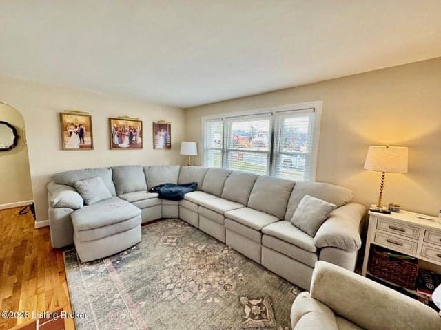 500 Doctor St, Springfield - photo 3 of 19