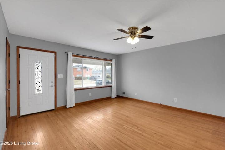 2322 Perth Dr, Louisville - photo 3 of 29