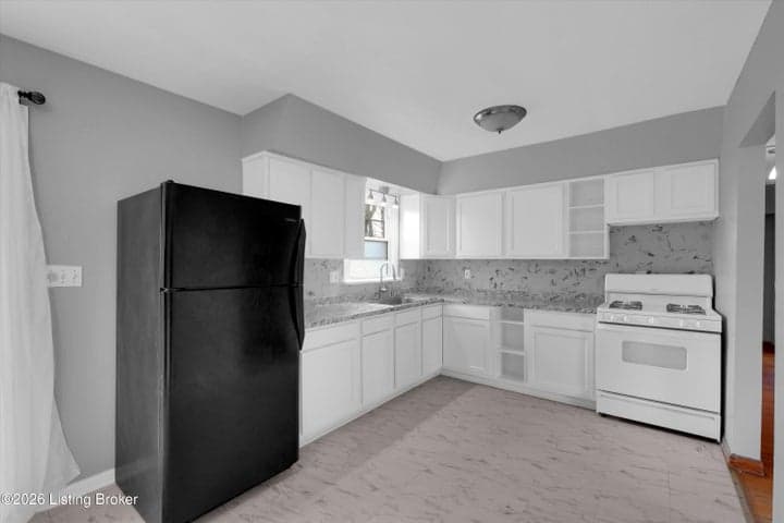 2322 Perth Dr, Louisville - photo 5 of 29