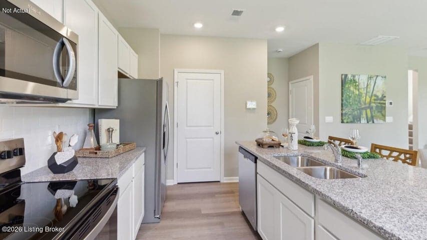 213 Canyon St, Elizabethtown - photo 3 of 23