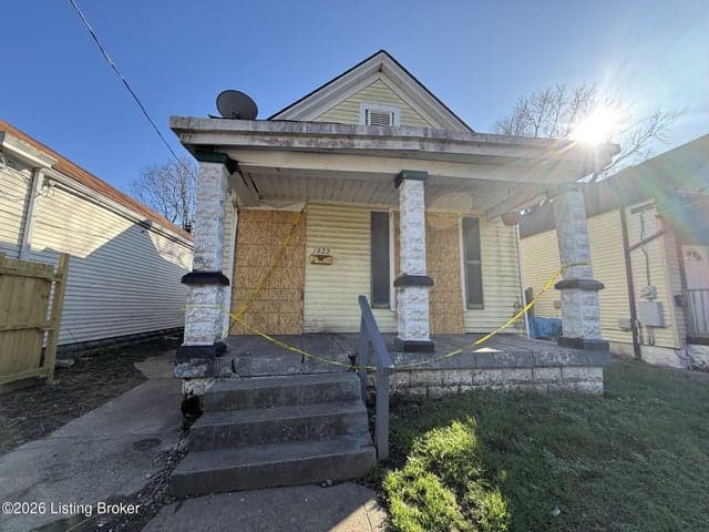 1922 Rowan St, Louisville - photo 4 of 27