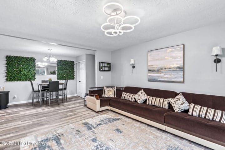 3505 Lodge Ln, Louisville - photo 5 of 27