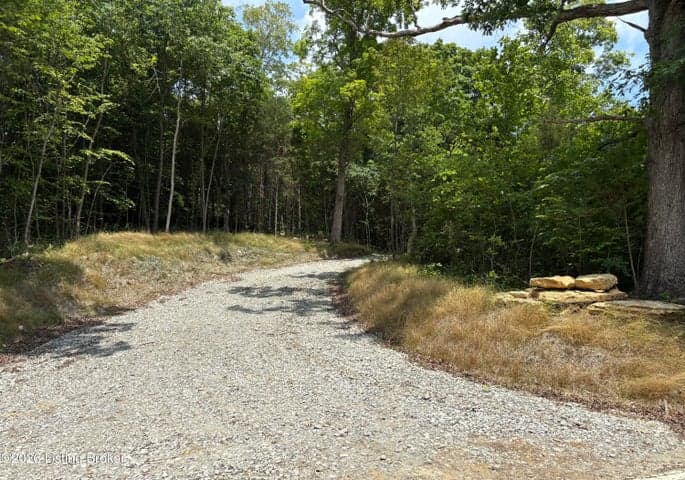 6401 New Cut Rd, Crestwood - photo 2 of 4