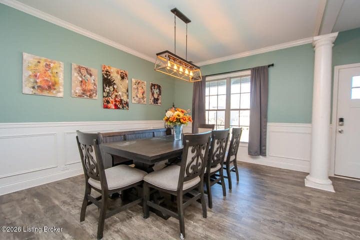 8905 Talon Ridge Dr, Louisville - photo 4 of 26