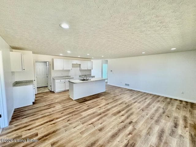 140 Brookside Dr, Springfield - photo 4 of 34