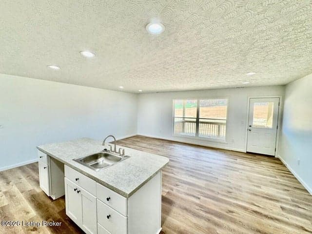 140 Brookside Dr, Springfield - photo 5 of 34