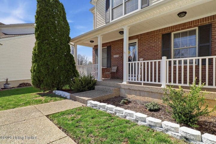 10204 Red Clover Ct, Louisville - photo 4 of 55