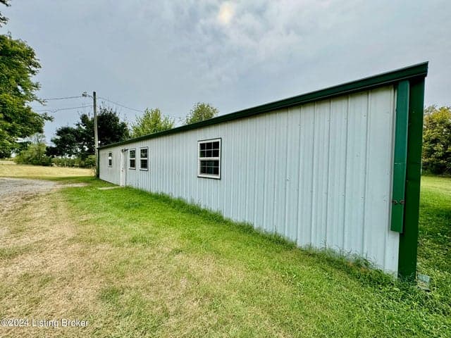 7 Hillsboro Ln, Springfield - photo 2 of 7