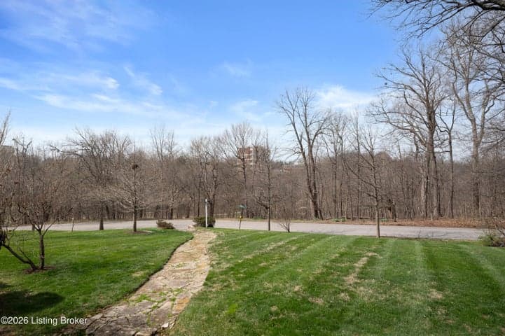 1700 Cherokee Rd, Louisville - photo 5 of 69