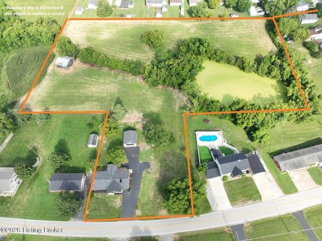 879 Lebanon Rd, Springfield - photo 2 of 54