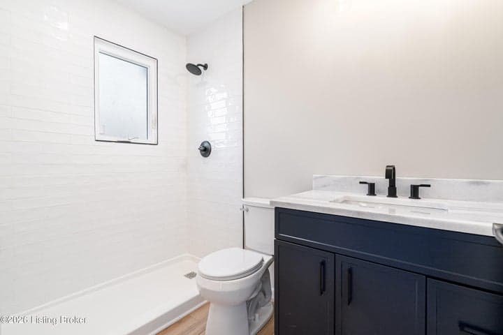 1226 Vim Dr, Louisville - photo 4 of 38