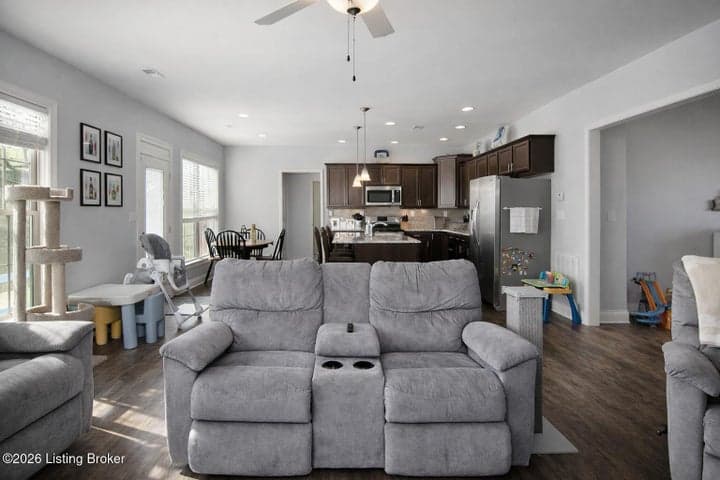 332 White Cliffs Ln, Frankfort - photo 5 of 17