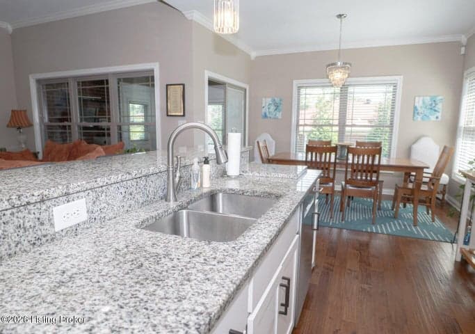 7503 Pavilion Park Rd, Louisville - photo 3 of 14