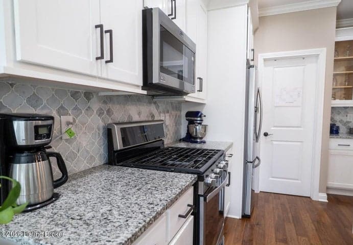 7503 Pavilion Park Rd, Louisville - photo 5 of 14