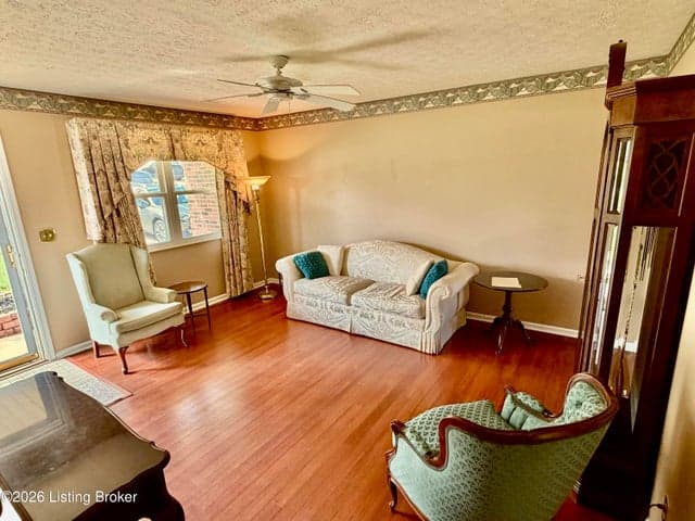 9203 Bermuda Ct, Crestwood - photo 5 of 20