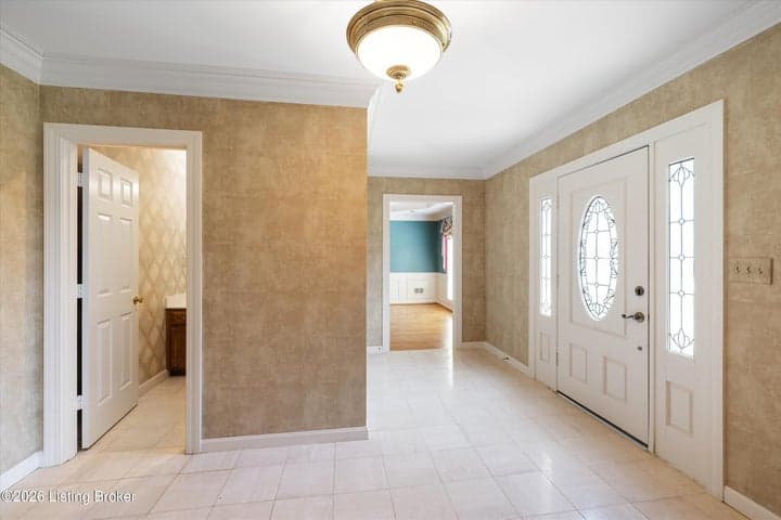 903 Lake Forest Pkwy, Louisville - photo 5 of 93