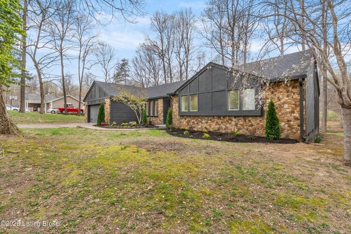 328 Thicket Dr, Elizabethtown - photo 5 of 59