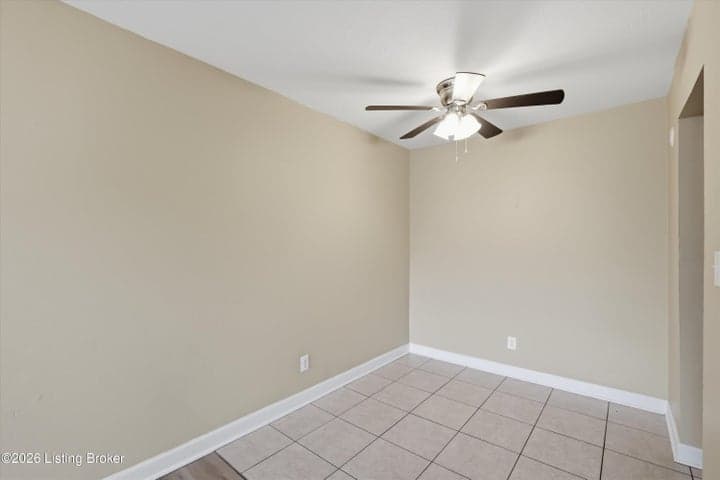 1972 Goldsmith Ln, Louisville - photo 5 of 25