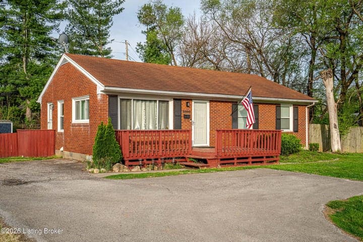 2500 Browns Ln, Louisville - photo 3 of 38