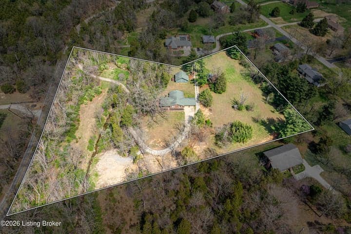 11603 Brentlinger Ln, Louisville - photo 2 of 45