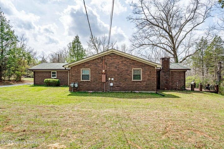 11603 Brentlinger Ln, Louisville - photo 3 of 45