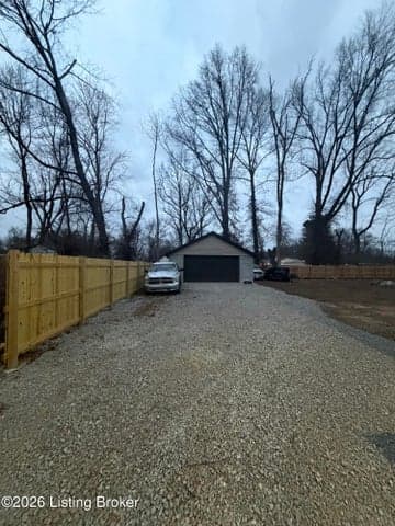 1345 Cleo Ave, Louisville - photo 2 of 10