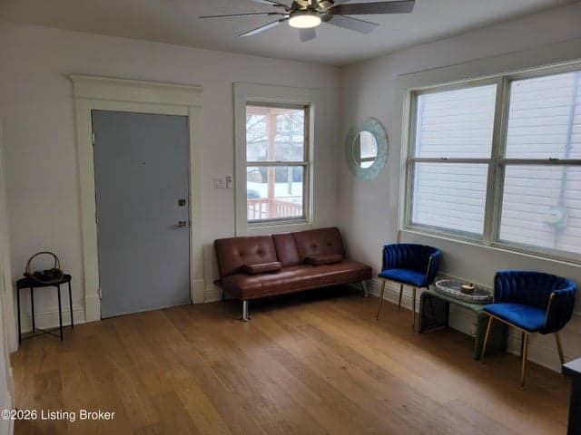 2150 Lee St, Louisville - photo 4 of 27