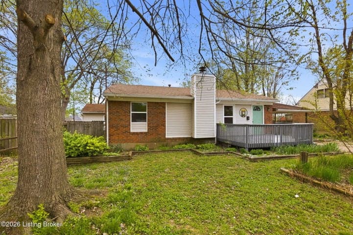 9911 Shirewick Way, Louisville - photo 2 of 53