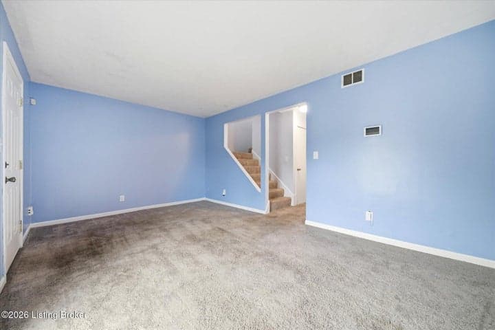 9502 Cedar Lake Dr, Louisville - photo 2 of 20