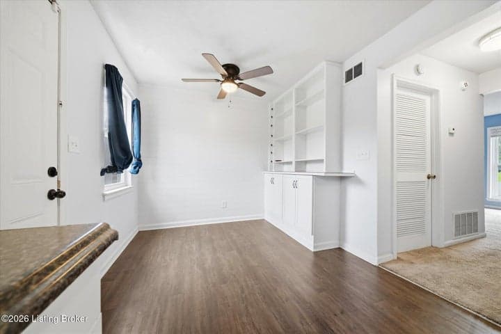 9502 Cedar Lake Dr, Louisville - photo 5 of 20