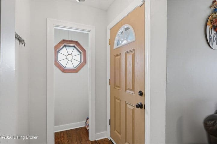 2907 Ralph Ave, Louisville - photo 3 of 31